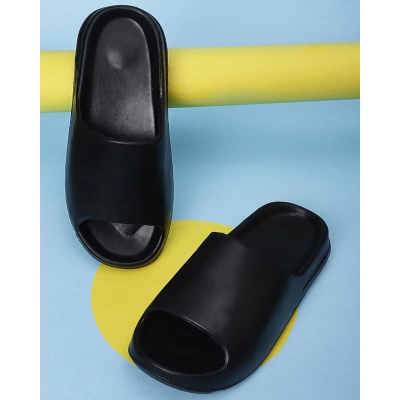 Richale Stylist Black Slider For Men