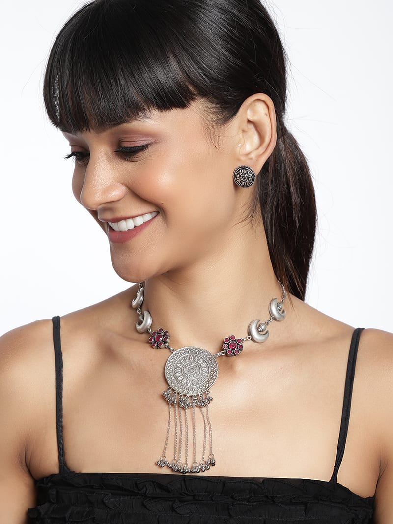 Binni's Wardrobe Oxidized Red Silver-Plated Lightweight Kundan Jewellery Set