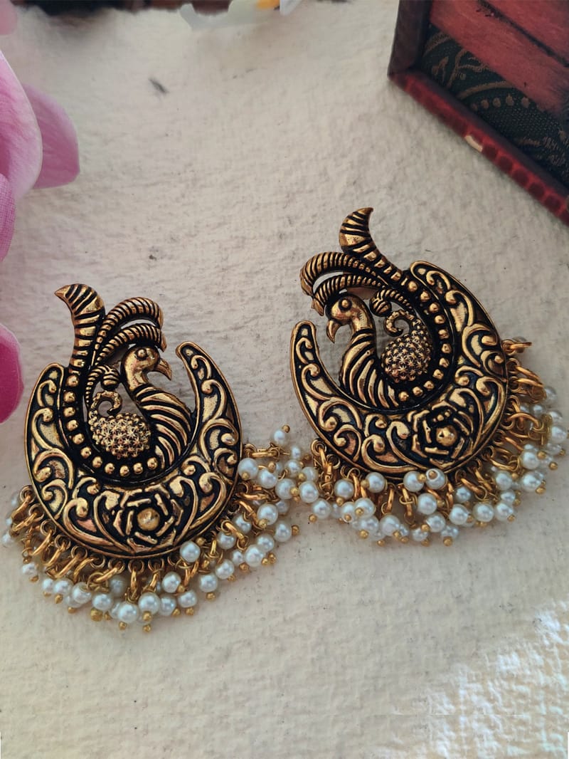 Binni's Wardrobe Gold-Toned Contemporary Drop Earrings