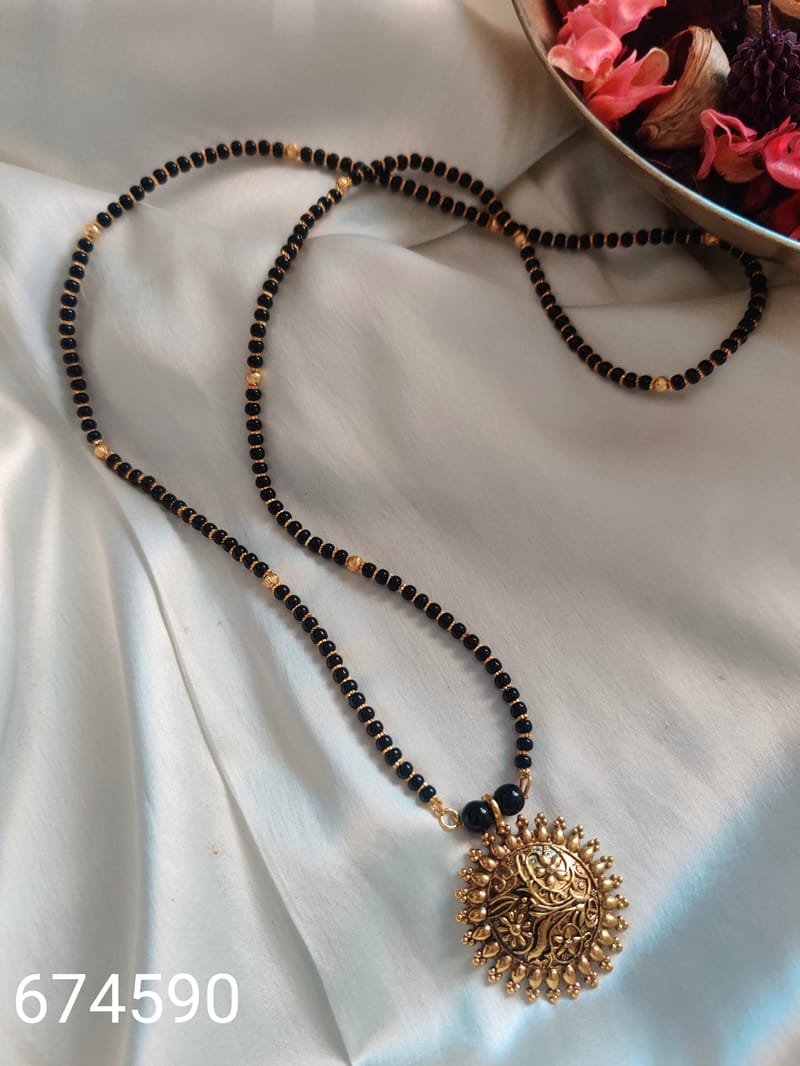 Binni's Wardrobe Gold beaded sun shaped pendant mangalsutra