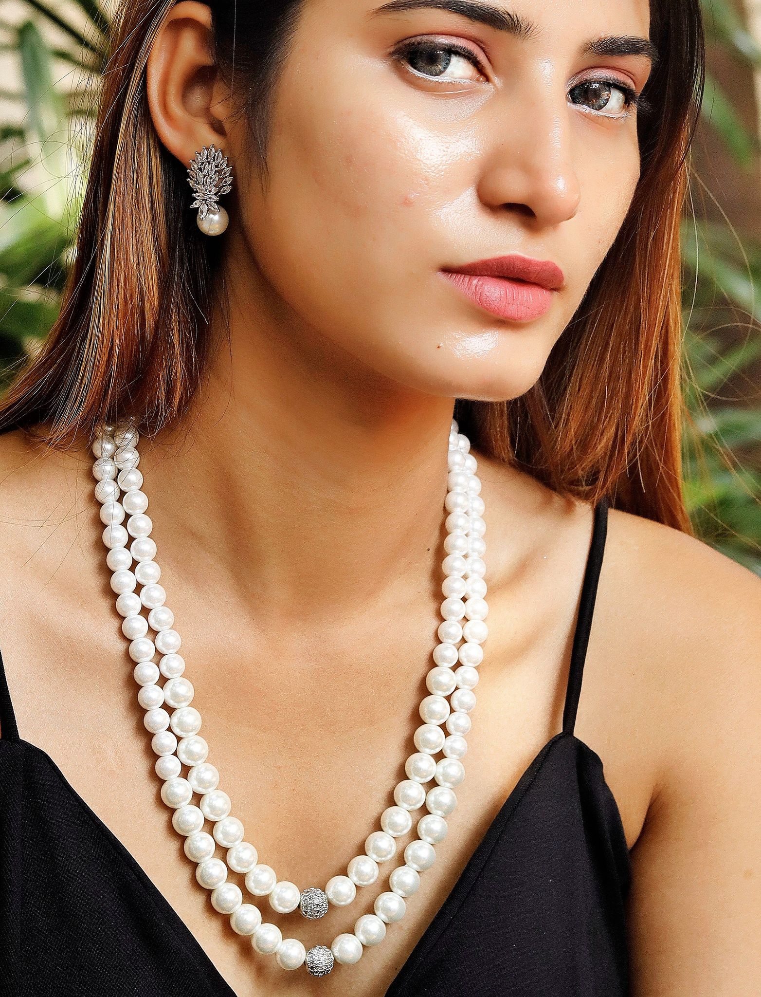 Binni's Wardrobe  premium white beaded necklace set