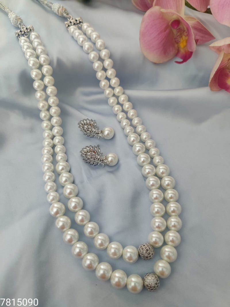 Binni's Wardrobe  premium white beaded necklace set