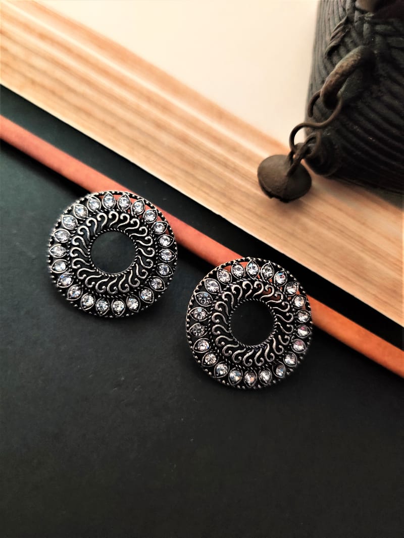 Binni's Wardrobe Women silver toned round shaped stud