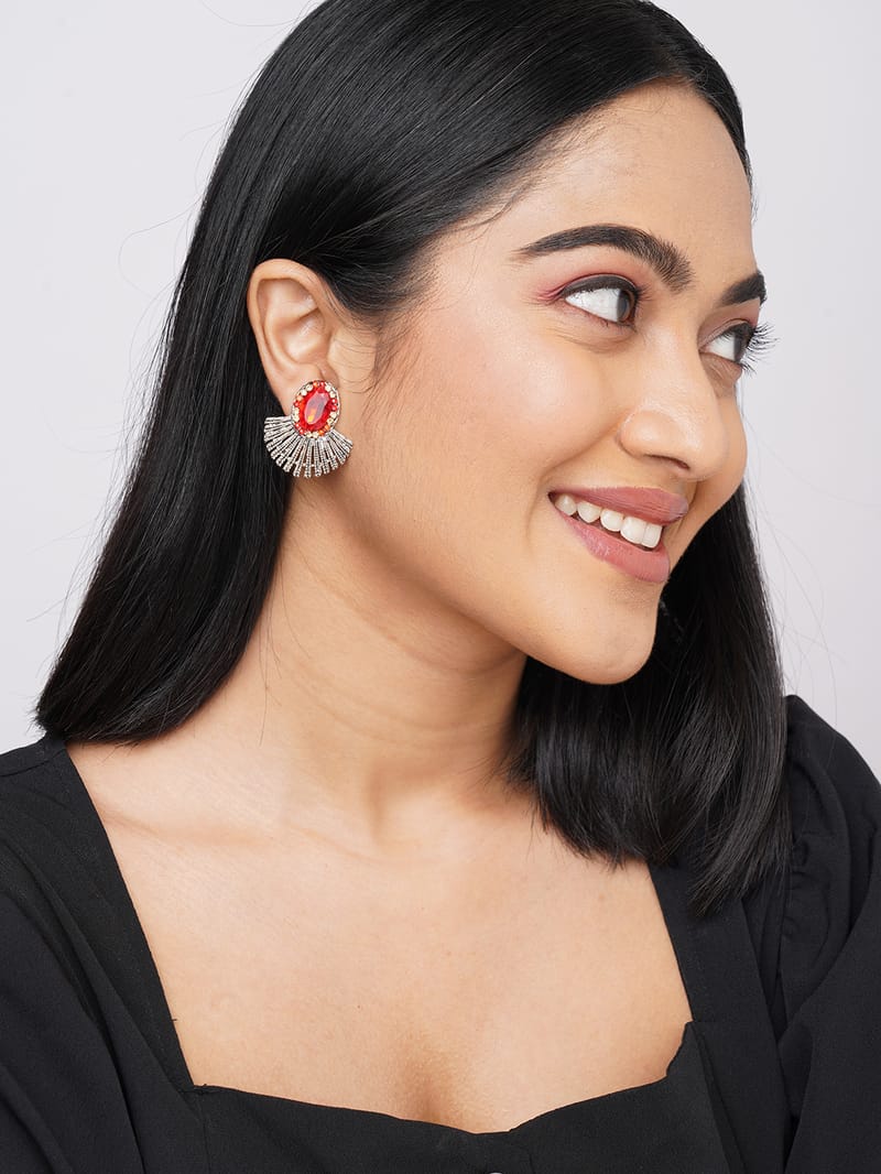 Binni's Wardrobe Silver toned red stone stud .