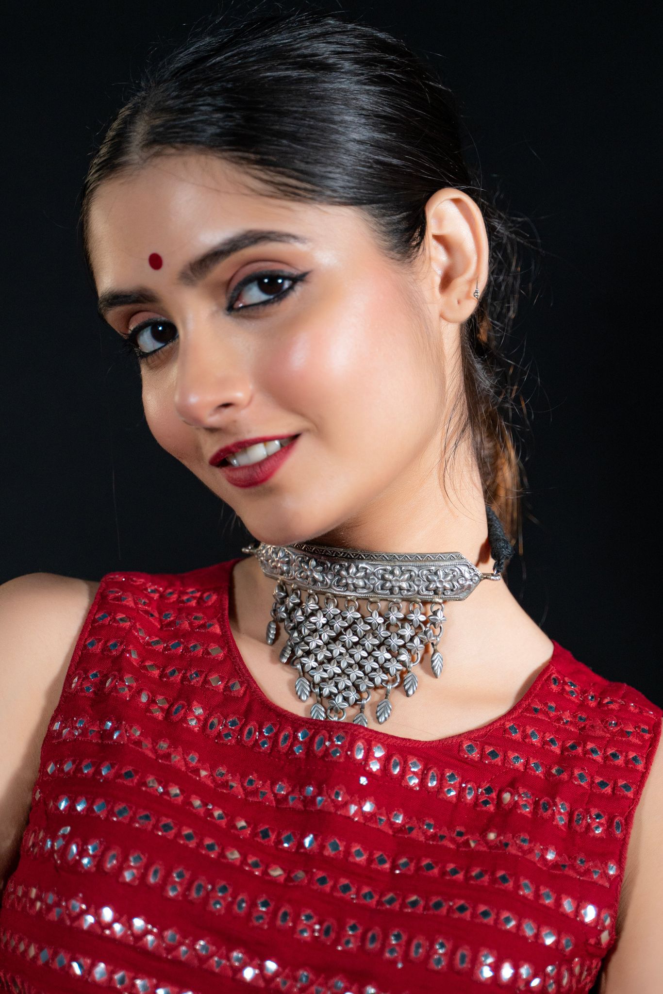 Binni's Wardrobe Antique Silver Choker