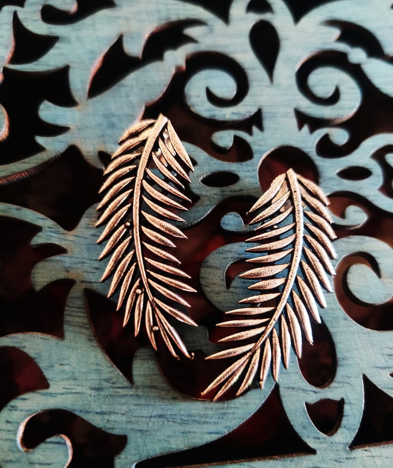 Binni's Wardrobe silver plated leaf shaped earring