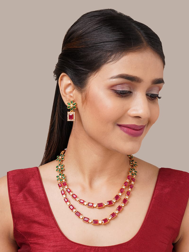 Binni's Wardrobe  Red layered necklace