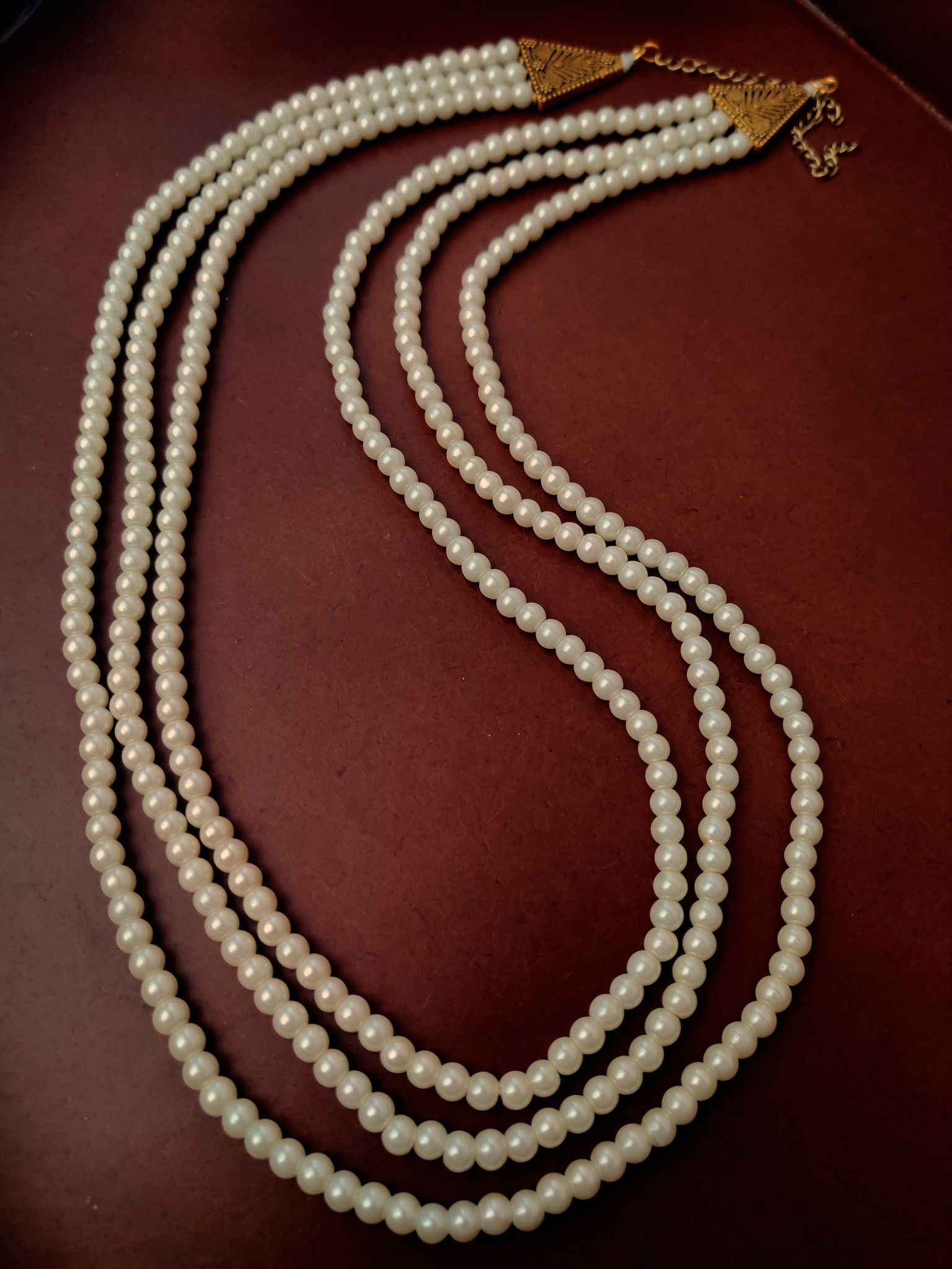 Binni's Wardrobe  white pearl beaded necklace