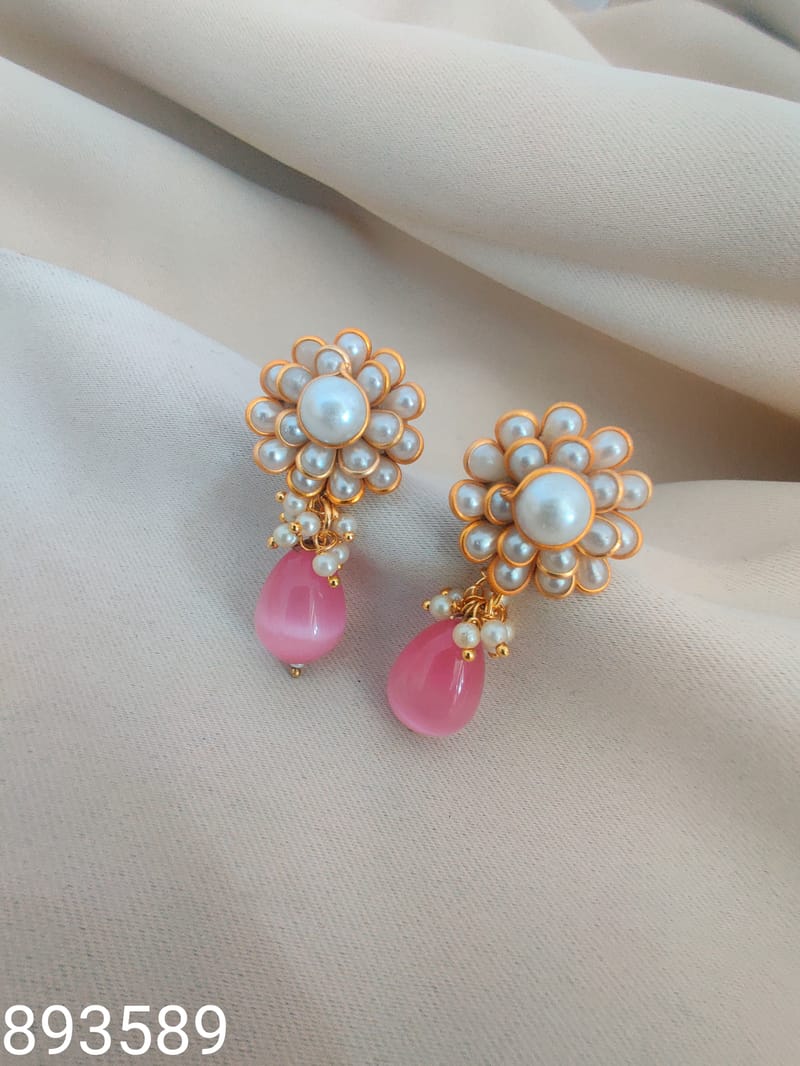 Binni's Wardrobe gold toned flower peach pearl drop earring