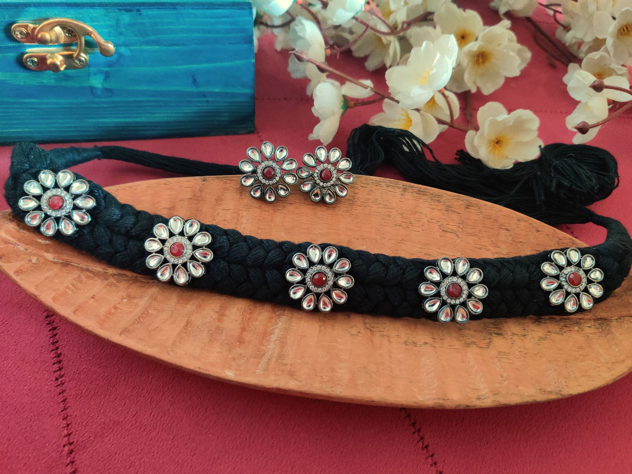 Binni's Wardrobe  black kundan choker necklace