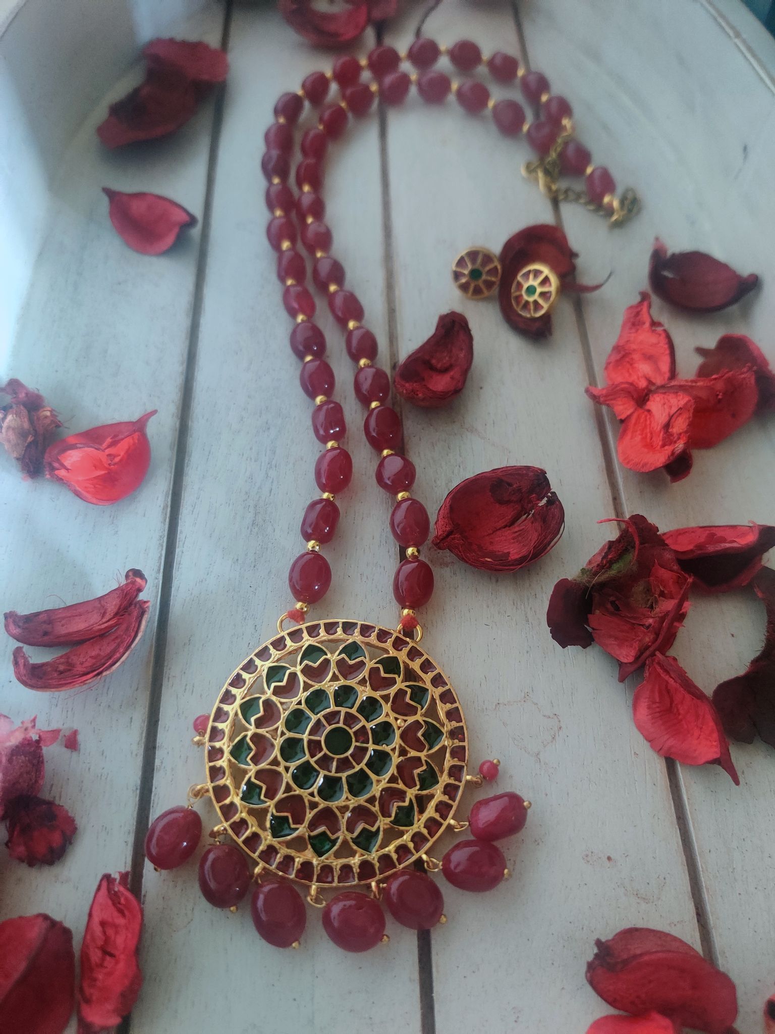 Binni's Wardrobe  red beaded geometric jewellery set