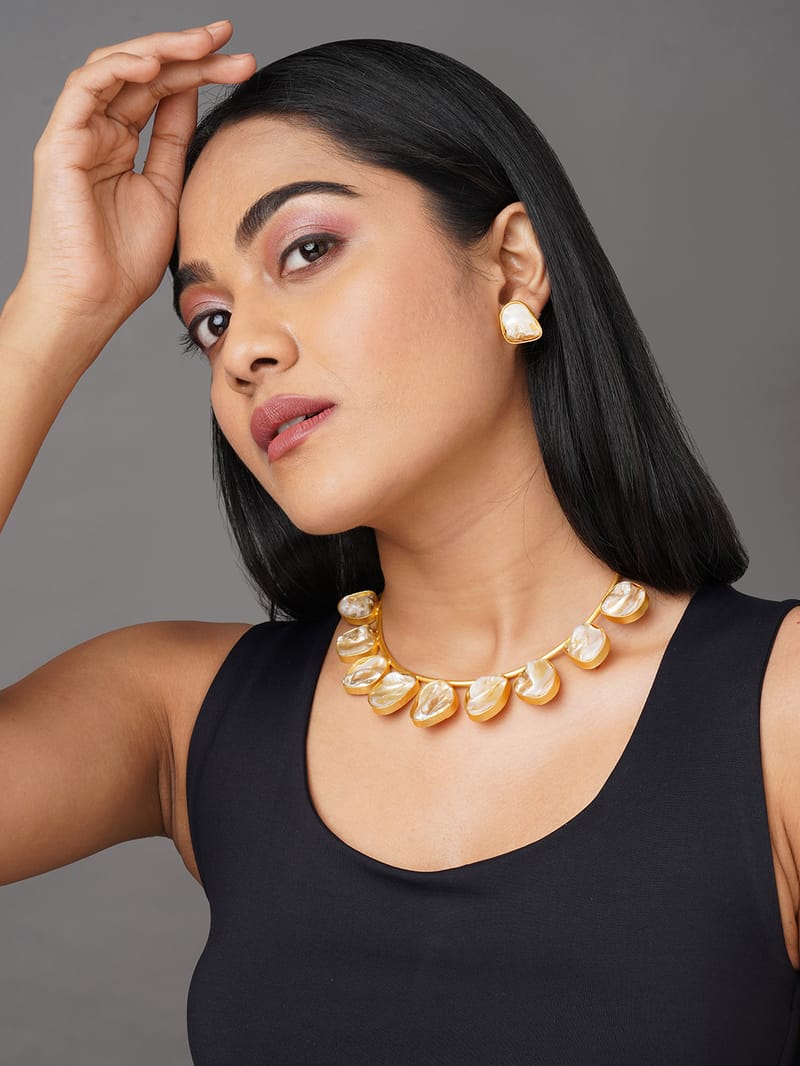 Binni's Wardrobe  gold plated shell necklace set